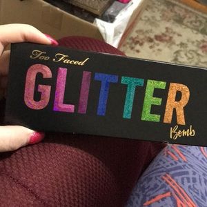 Glitter Bomb palette